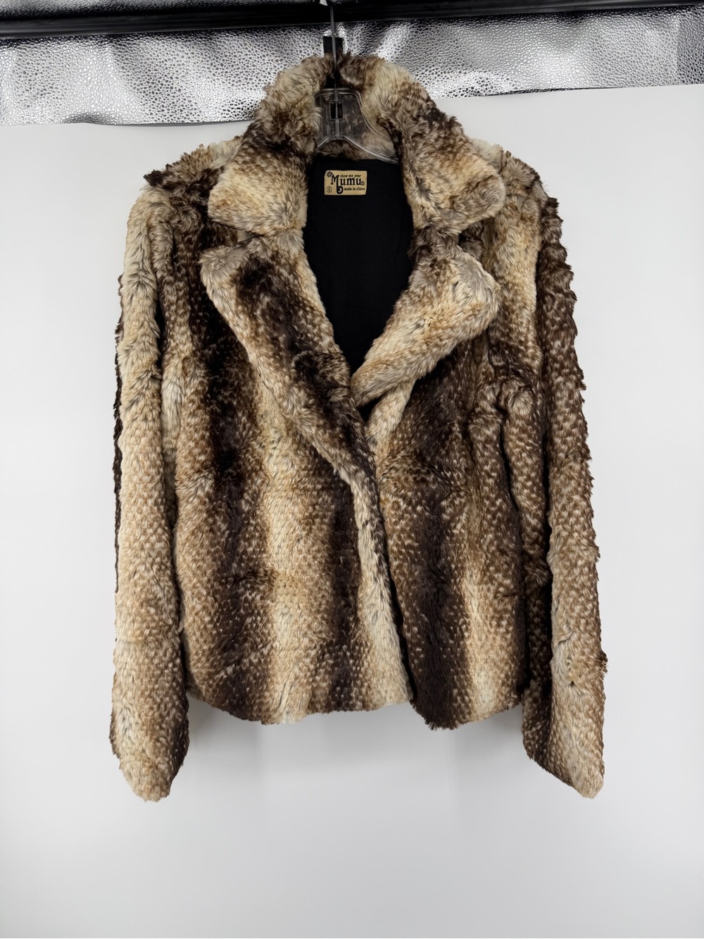 Show Me Your Mumu Mob Wife Boho Glam Whimsigoth Brown Faux Fur Crop Jacket S - Picture 2 of 13